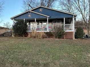 491 Hogsed Rd, Hiawassee, GA 30546