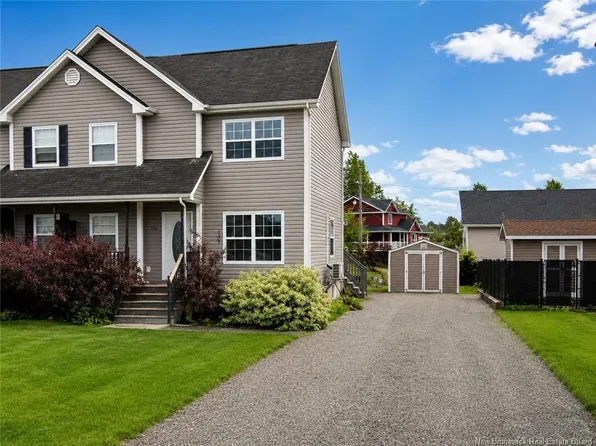 146 Ivy Rd, Moncton, NB E1G 5A2