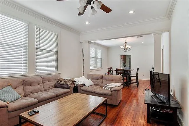 4 bed, 2.0 bath, 1821 sqft, $3,800 — Photo 4