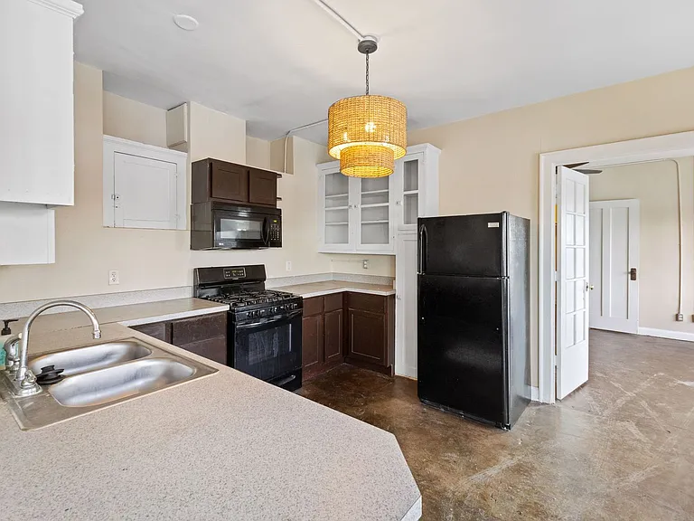 Penn Arts Apartments — Photo 10