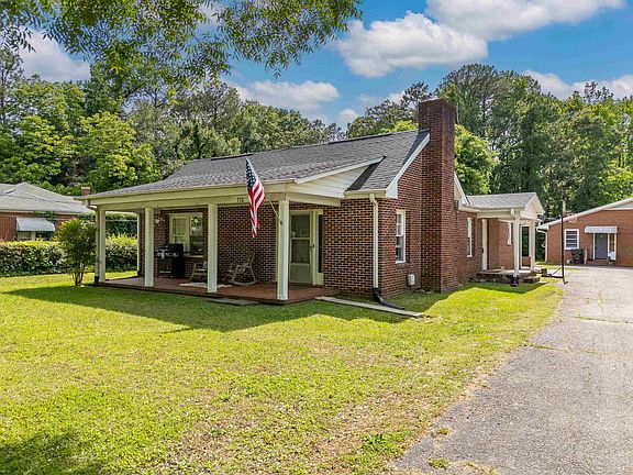 2nd image of 712 W Georgia St