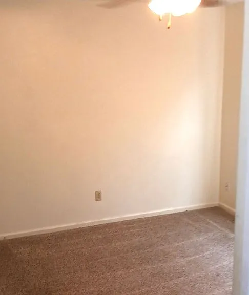 302 Patriot Ln #B — Photo 18