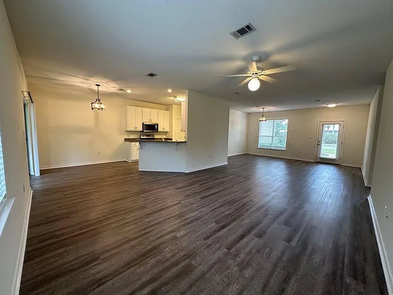 34 Las Roblas Grande Dr — Photo 5