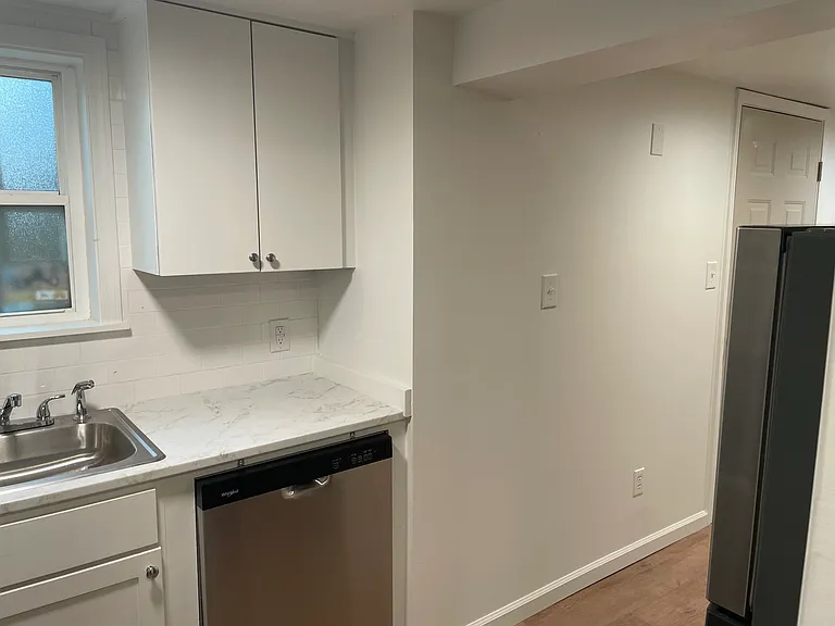 1101 Kavanaugh Blvd #C — Photo 4
