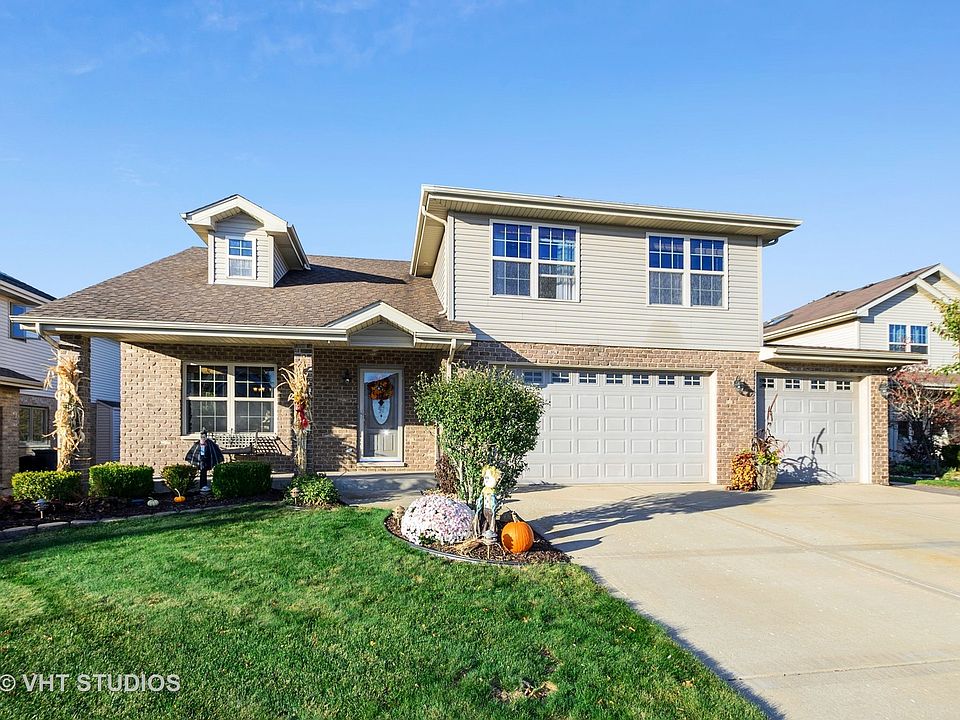 1st image of 8228 W Rosebury Dr