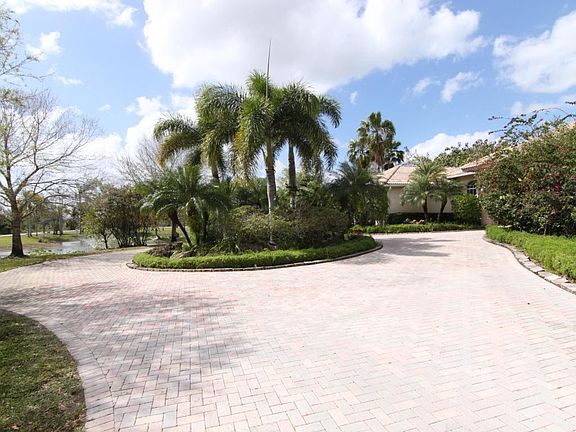 Circular Paver Driveway