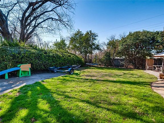 5th image of 830 Wildgrove Dr