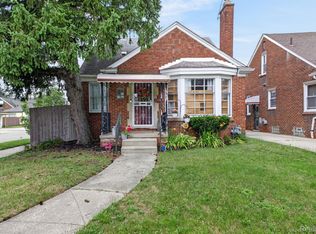 17501 Mendota St, Detroit, MI 48221