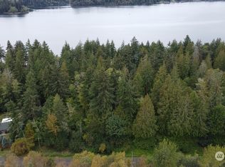 7047 Kellogg Dr NE, Olympia, WA 98516