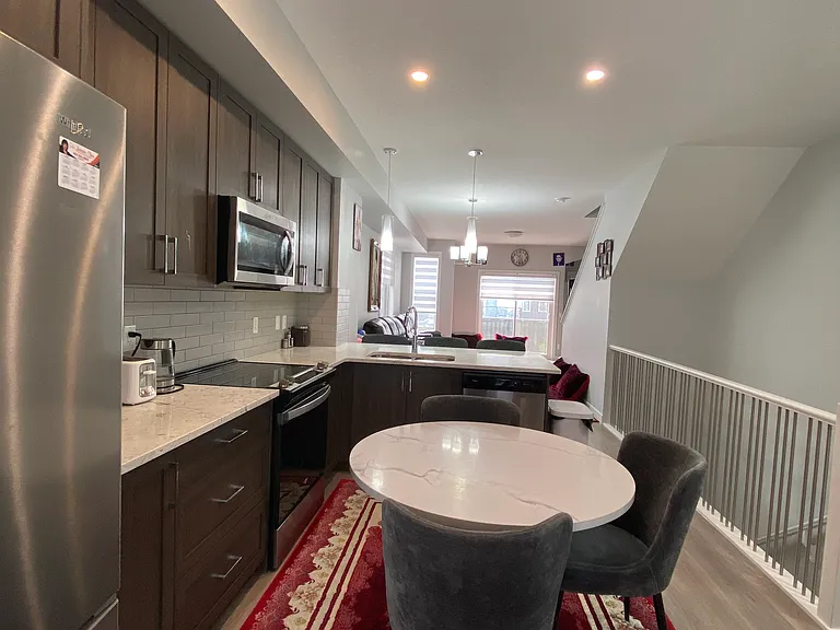 1142 Sage Hill Grv NW — Photo 9