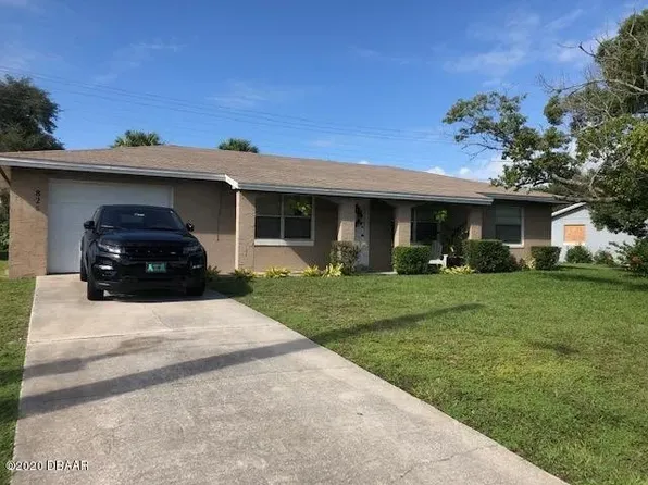826 Derbyshire Rd, Daytona Beach, FL 32117
