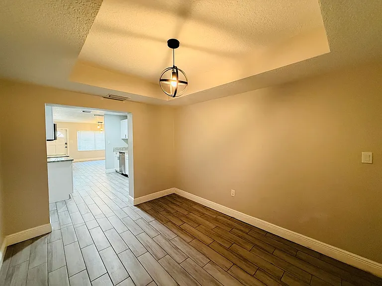4203 E Yukon St — Photo 9