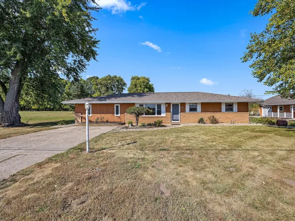 22742 Diamond Cove St, Cassopolis, MI 49031
