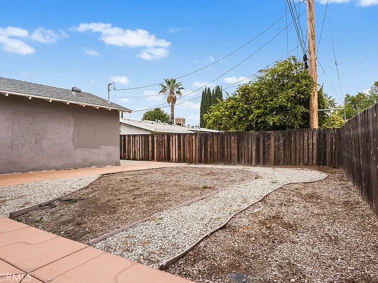 3554 Royal Ave — Photo 6