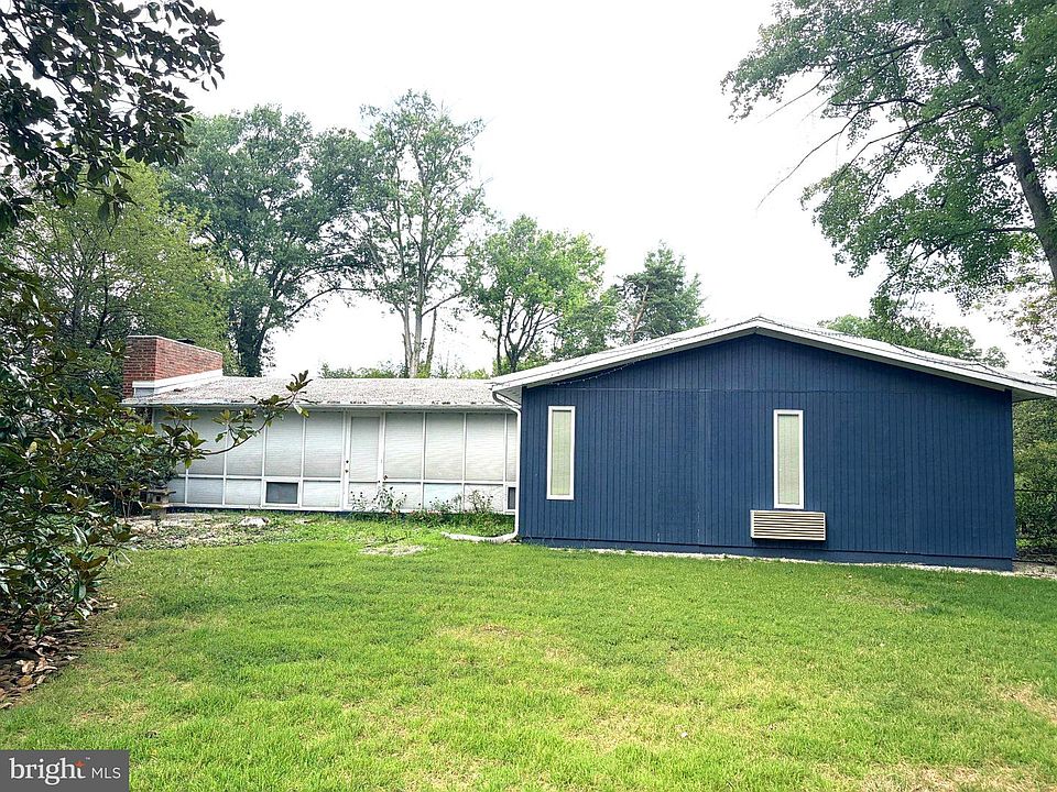1st image of 1938 Marthas Rd