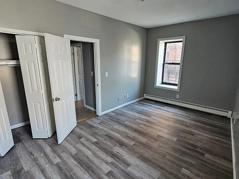 66 N 9th St #2E — Photo 7
