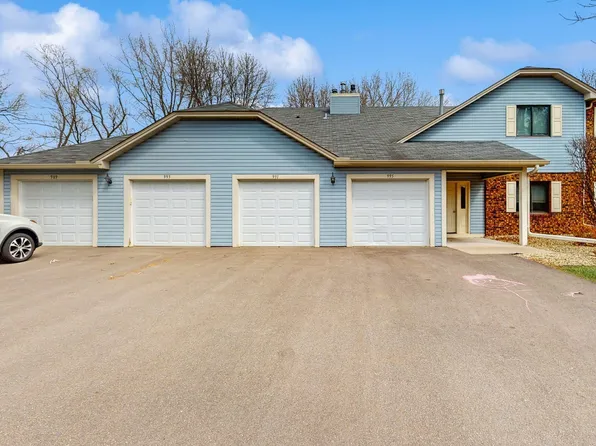 993 Heritage Ct E, Vadnais Heights, MN 55127