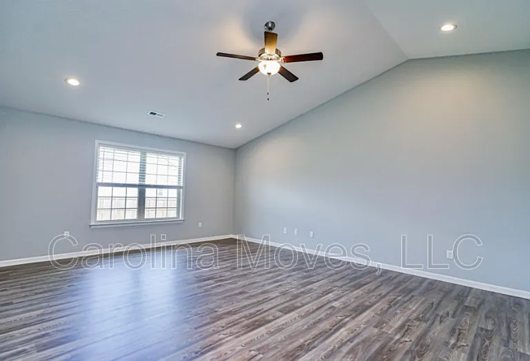 249 Lockeland Park Dr — Photo 4