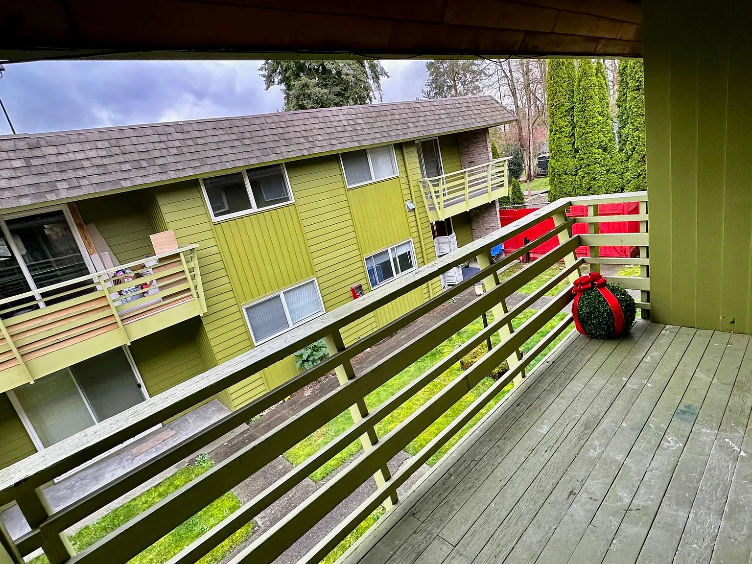 Park Plaza Apartments — Photo 2