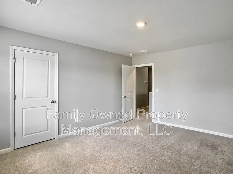 422 Blue Elderberry Run — Photo 38