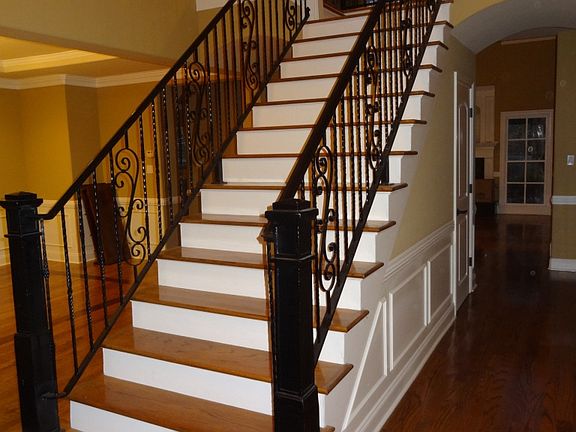 Front entry staircase