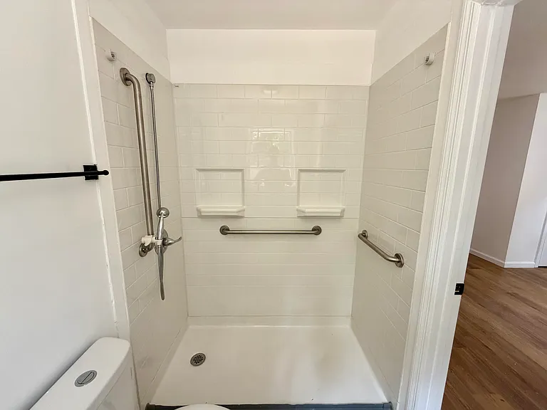 4412 Plymouth Rd #A — Photo 11