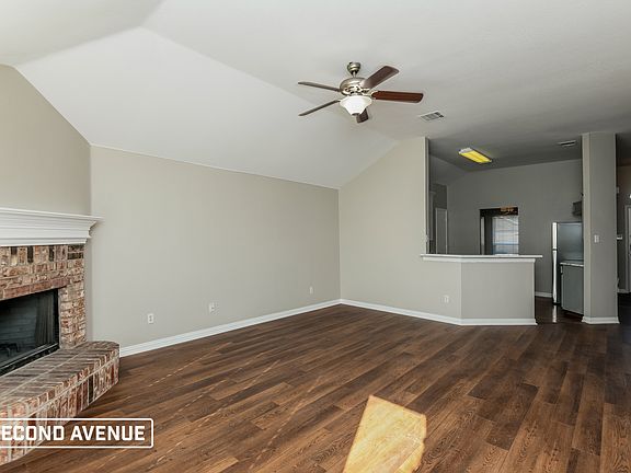 5th image of 1304 Sierra Blanca Dr