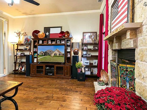 5th image of 9 Desert Willow Ct