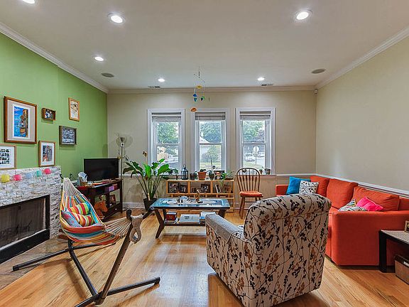 3rd image of 2200 N Natchez Ave APT 1N