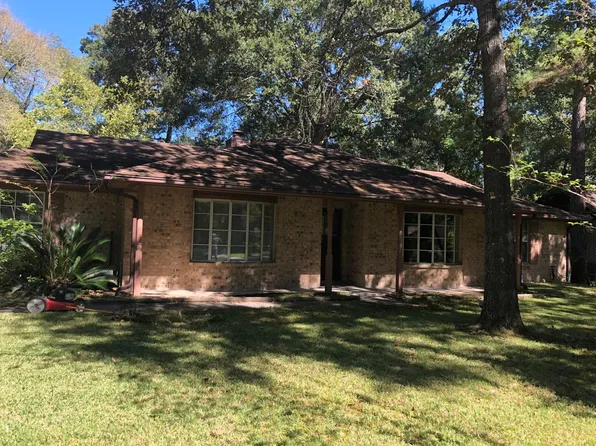 247 Spring Pines Dr, Spring, TX 77386