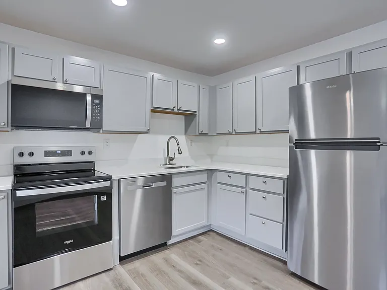 124 Kathleen Dr #4 — Photo 23
