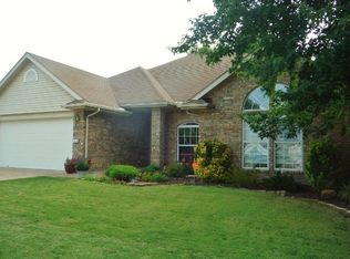 1210 N Quail Ter, Rogers, AR 72756