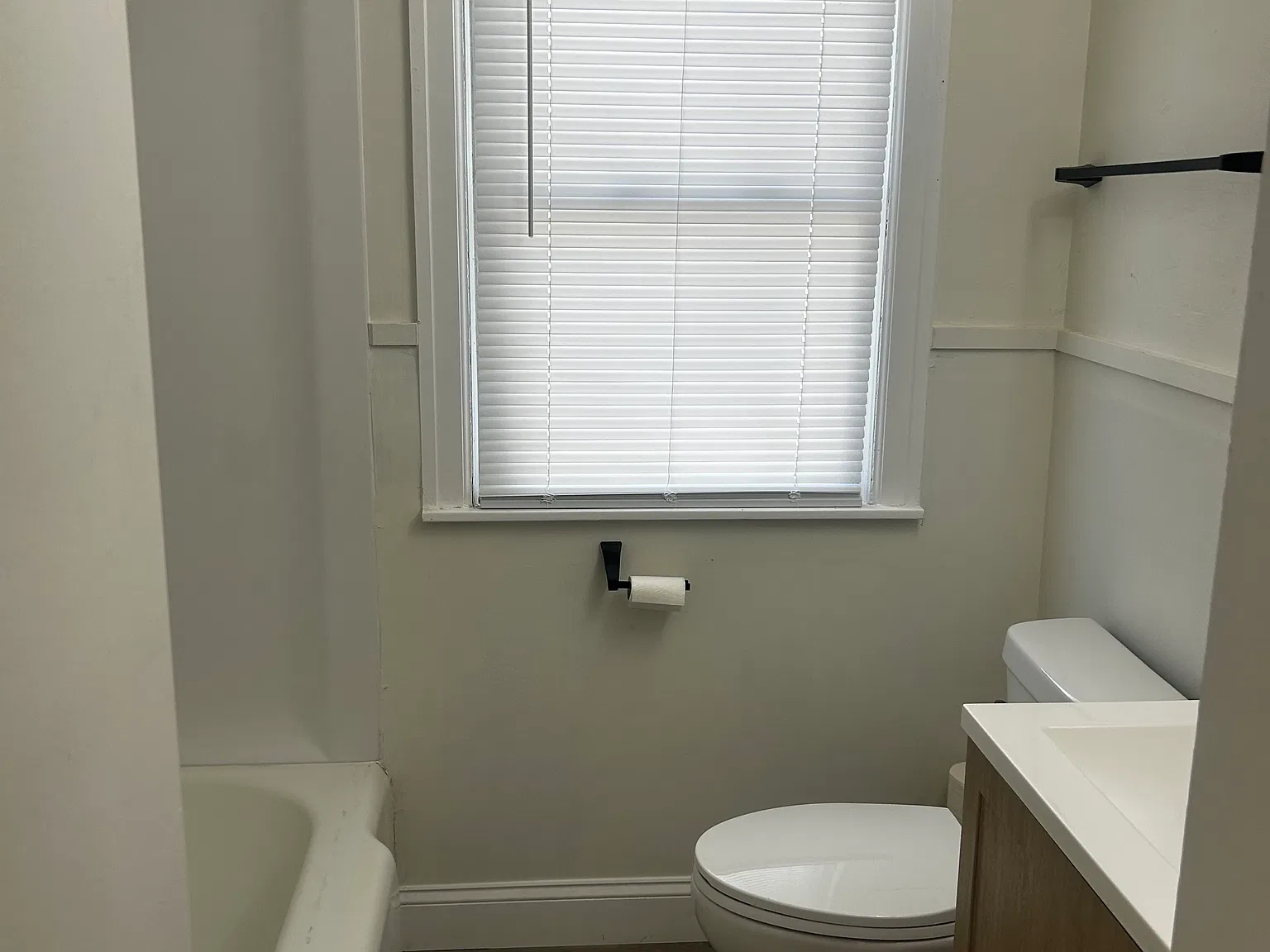 2 bed, 1200 sqft, $1,400 — Photo 4