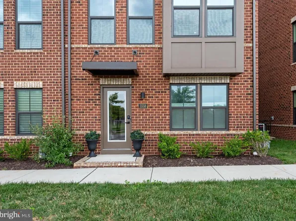 1558 Decatur St, Baltimore, MD 21230