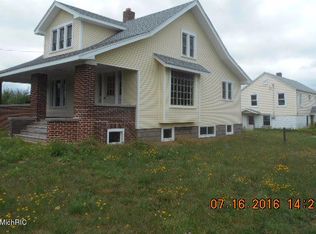 3298 S Pere Marquette Hwy, Ludington, MI 49431