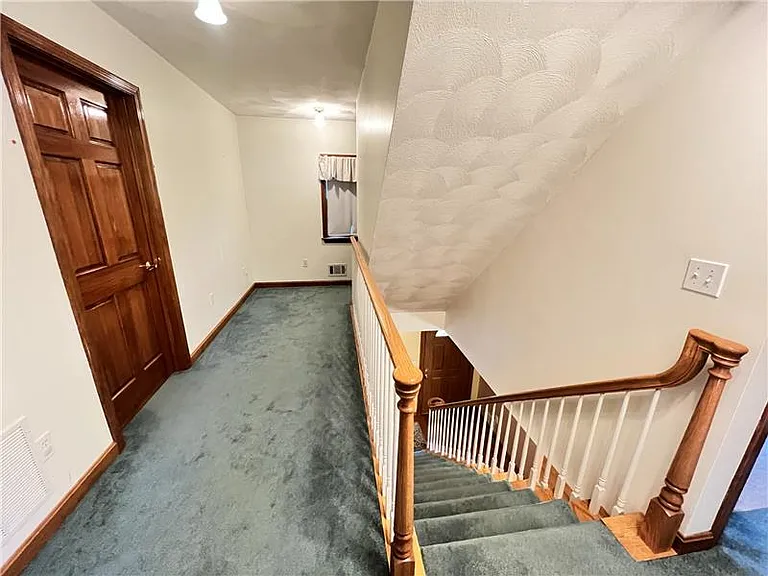 5 Kinney Ave — Photo 16