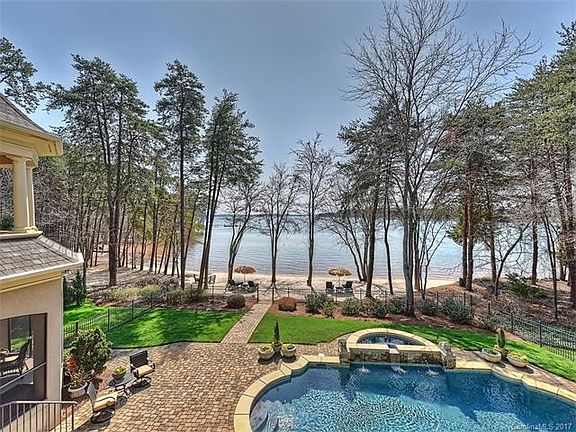 4th image of 225 Falmouth Rd #76