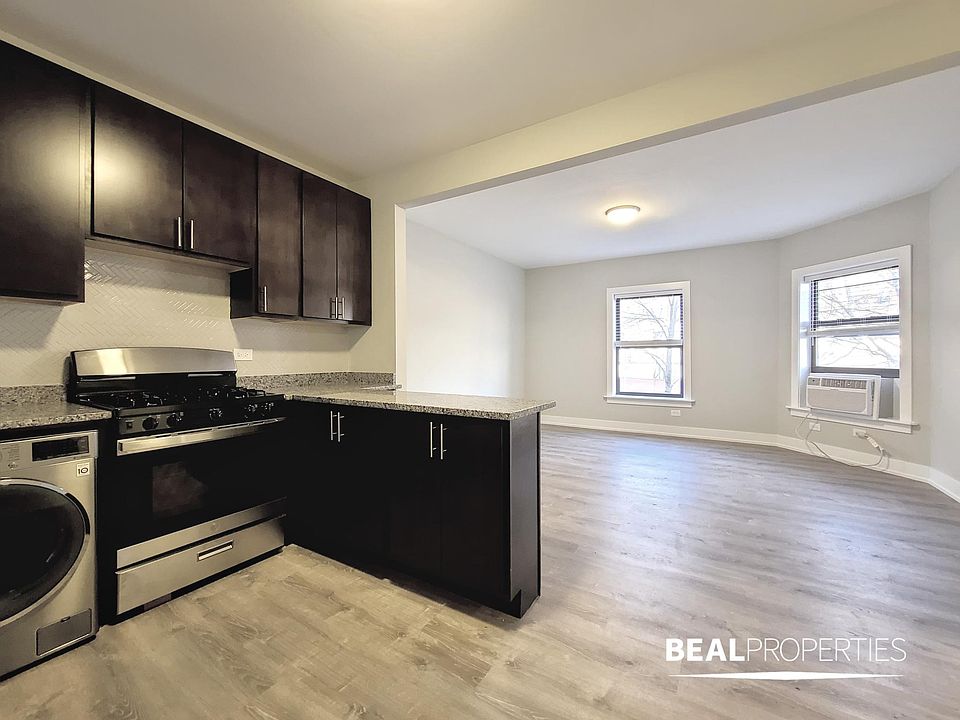 1st image of 713 W Brompton Ave #606
