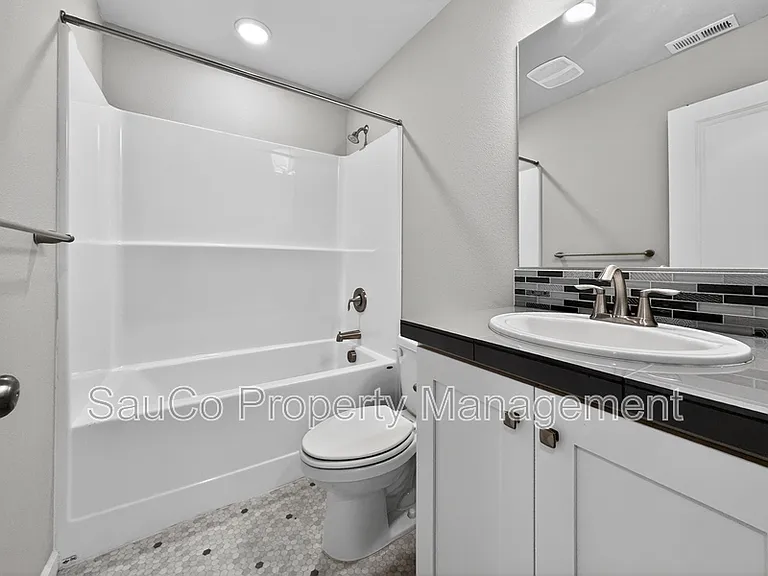 7032 SE Frasier Ln #1 — Photo 14