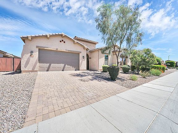 2nd image of 10032 W Spur Dr