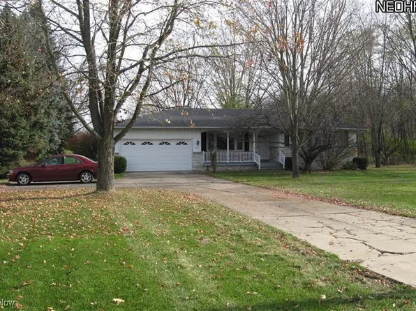 7411 Lewis Rd, Olmsted Township, OH 44138