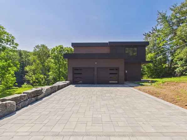 492 Brunel Rd, Huntsville, ON P1H 1R9