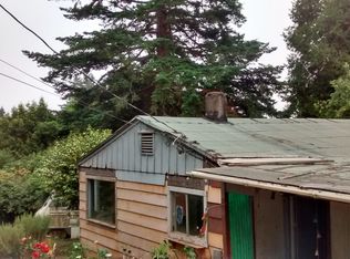 96671 Demoss Rd, Brookings, OR 97415