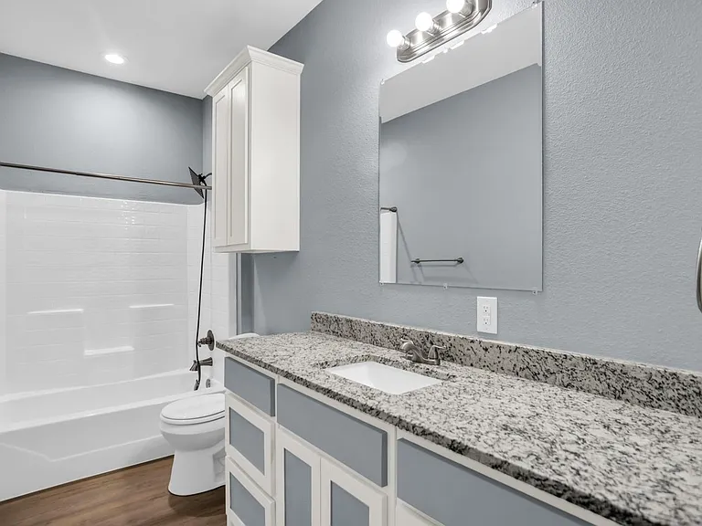 200 Pecan Hollow St — Photo 6