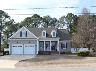 301 Wainwright Dr, Smithfield, VA 23430
