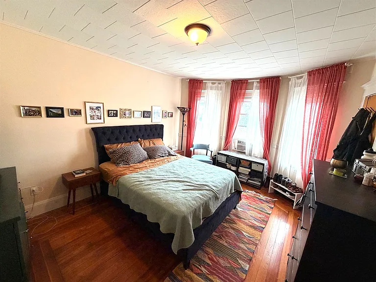 6 Columbus Ave — Photo 9