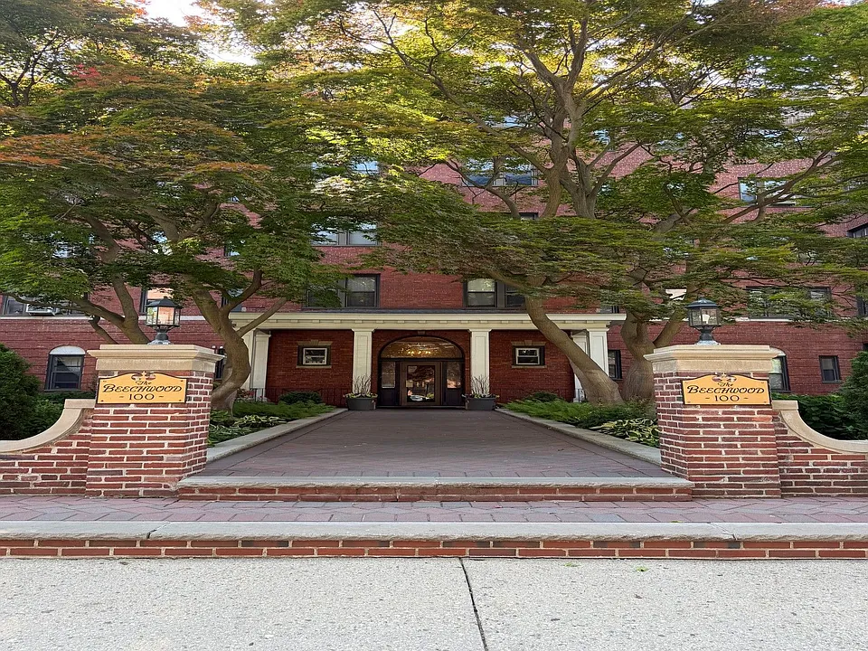 100 Prospect Ave #2E