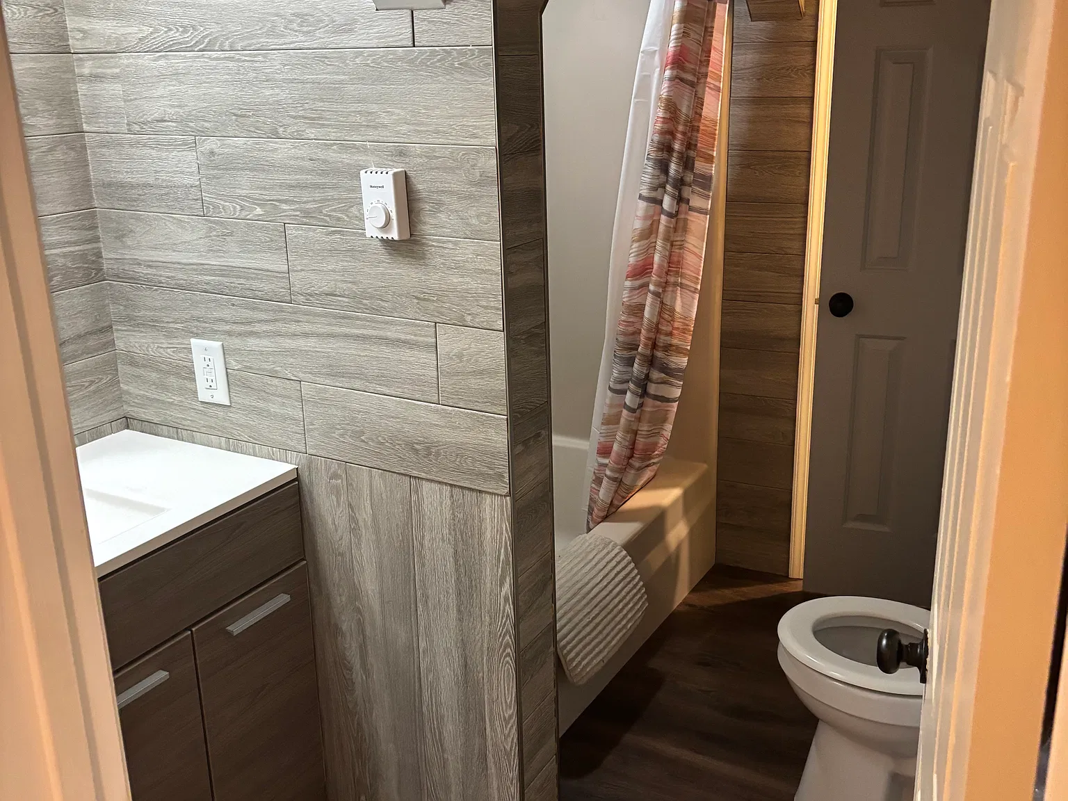 2 bed, 800 sqft, $1,050 — Photo 3