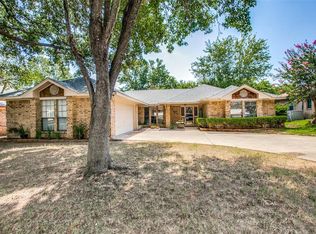 5702 Sage Bloom Dr, Arlington, TX 76017
