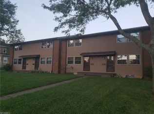 1106 N Chapel St, Louisville, OH 44641